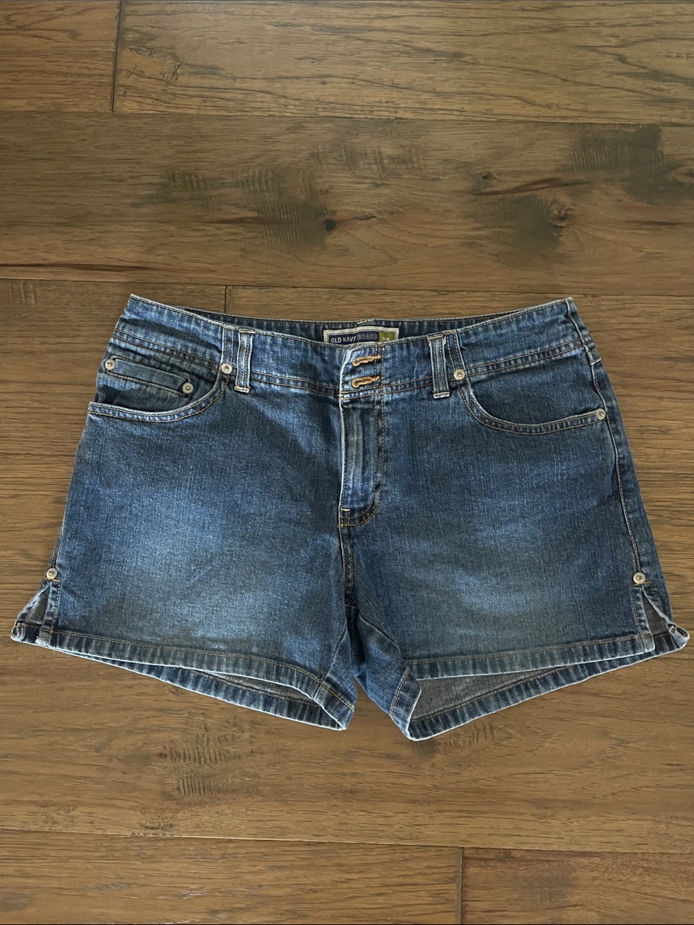 Old Navy Distressed Blue Denim Short Shorts